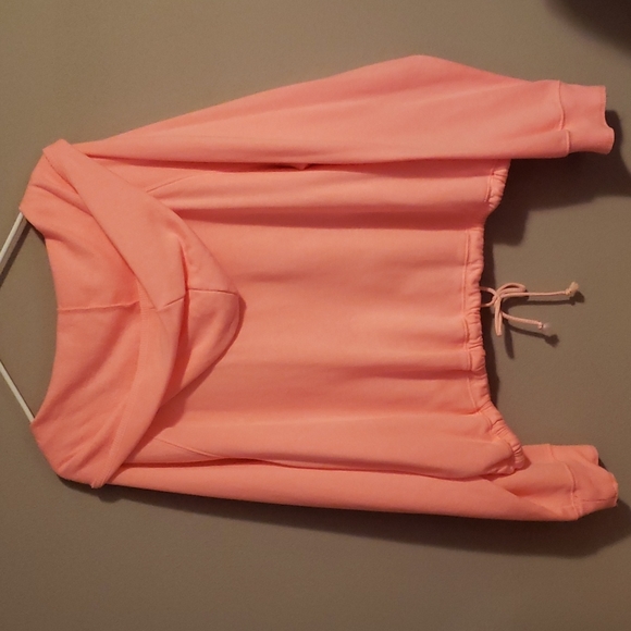 SO hoodie,like new! - Picture 4 of 4